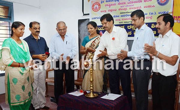 ಸ್ವಯಂ ಪ್ರೇರಿತ ರಕ್ತದಾನ ಶಿಬಿರ